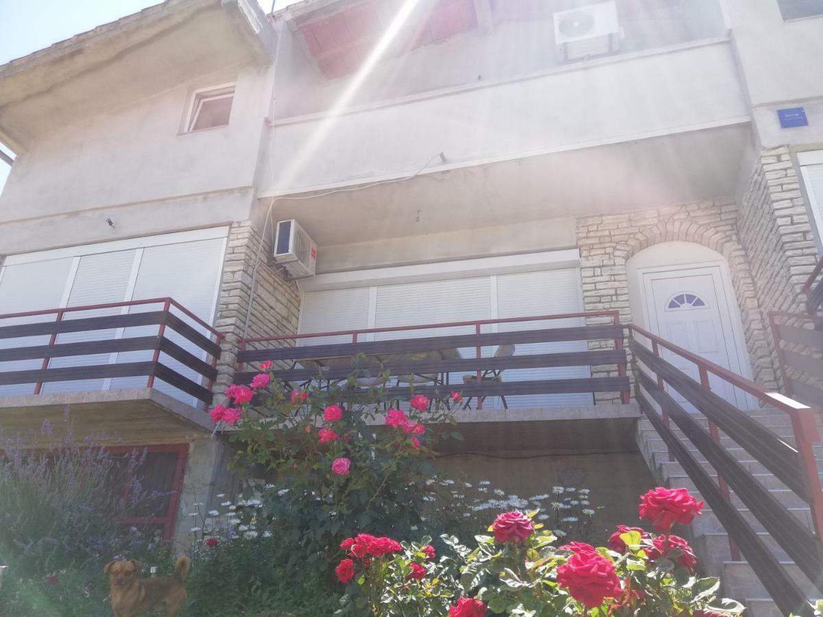 Apartmani Marija Pasman Exterior photo